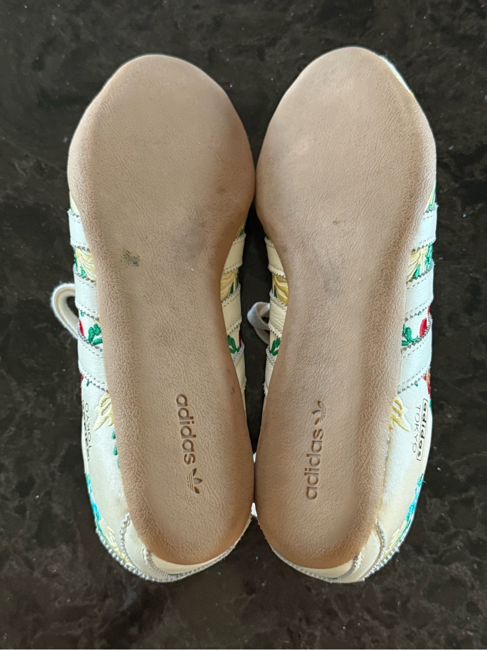 Adidas Tokyo Floral Embroidery Pack - Cream White sneakers - Picture 12 of 14